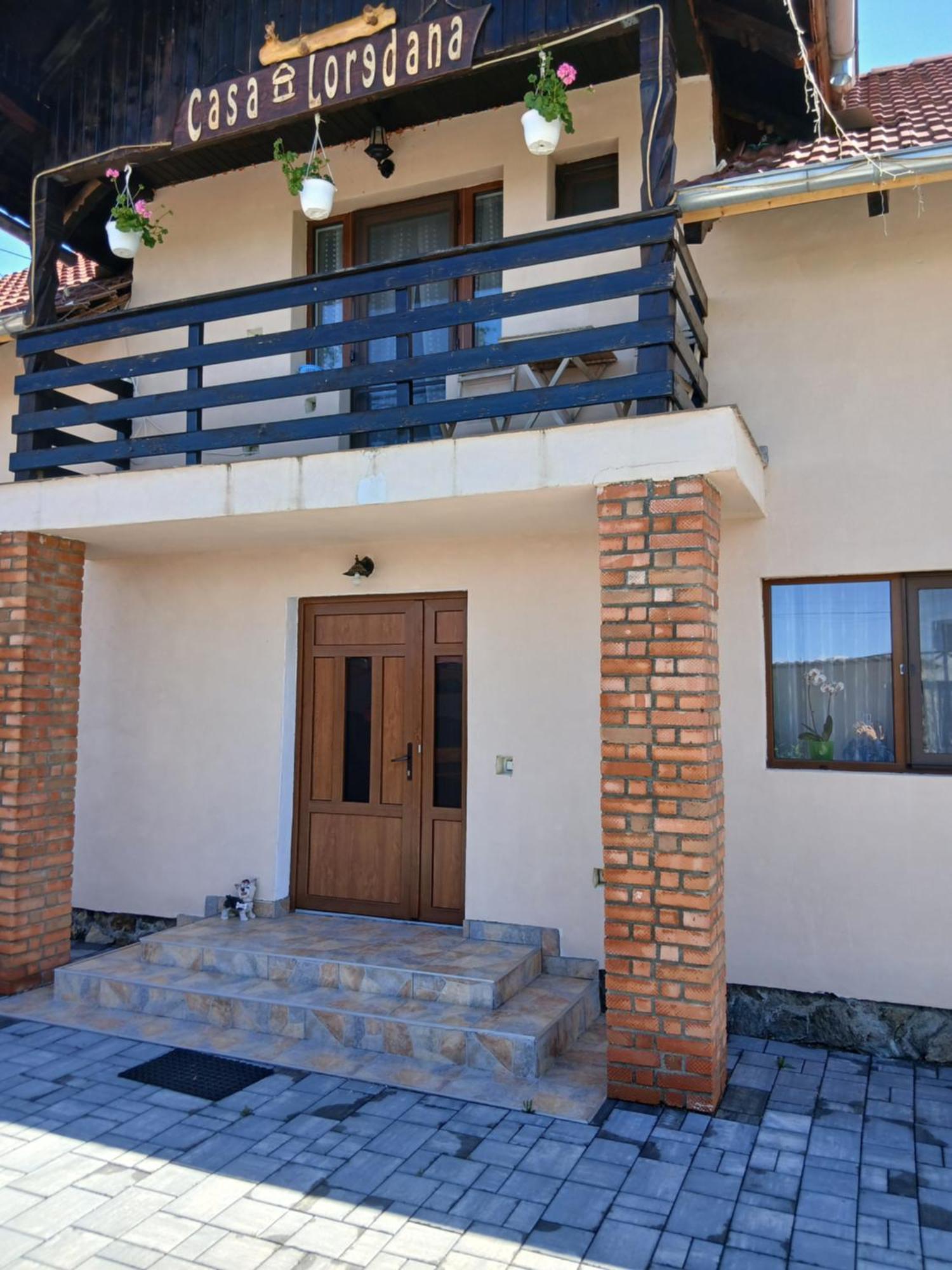 Casa Loredana คือร์ตีโชอารา ภายนอก รูปภาพ