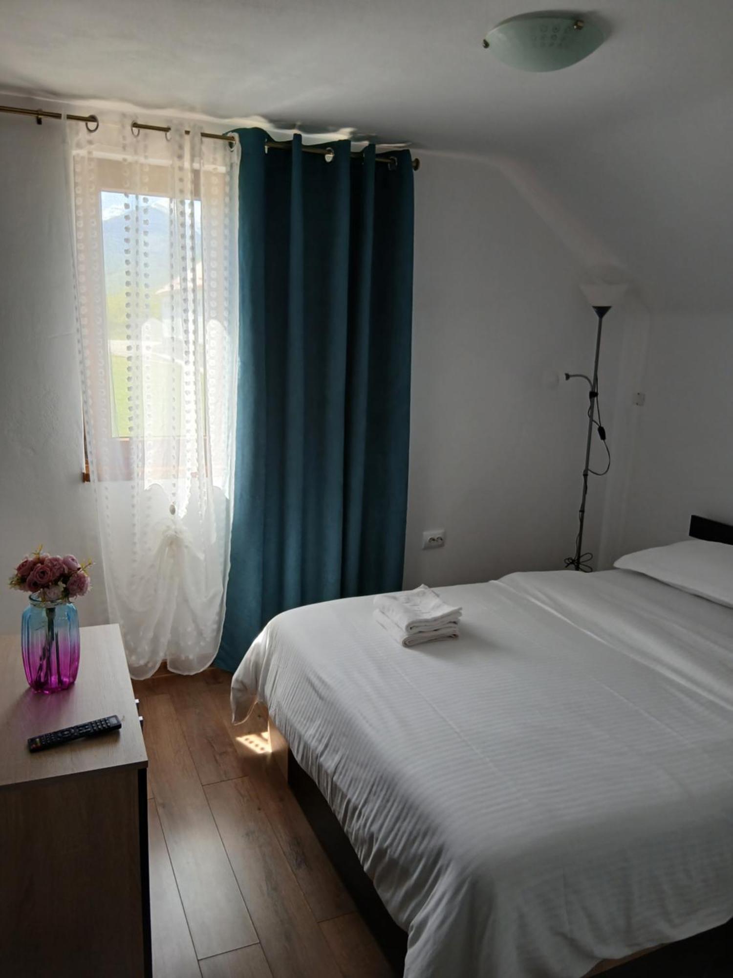 Casa Loredana คือร์ตีโชอารา ภายนอก รูปภาพ