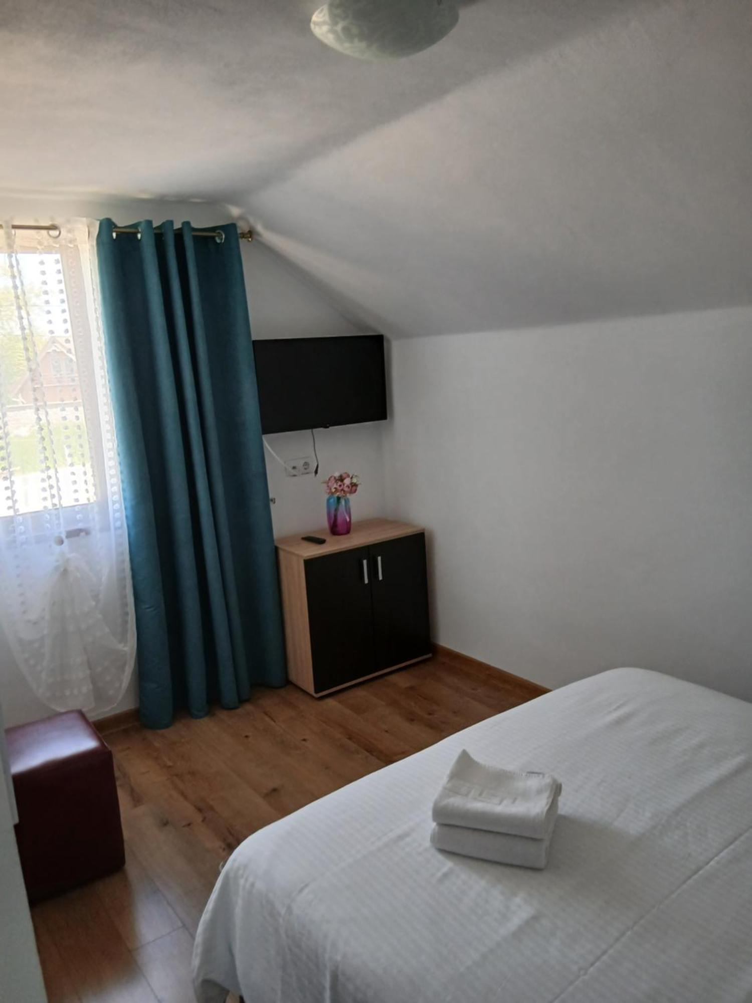Casa Loredana คือร์ตีโชอารา ภายนอก รูปภาพ